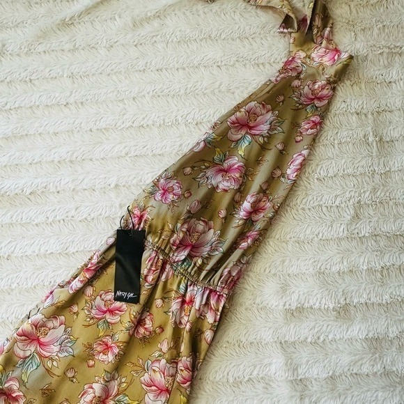 NWT Nasty Gal‎ Pink and Tan Floral Satin Jumpsuit with Pockets - Picture 4 of 9